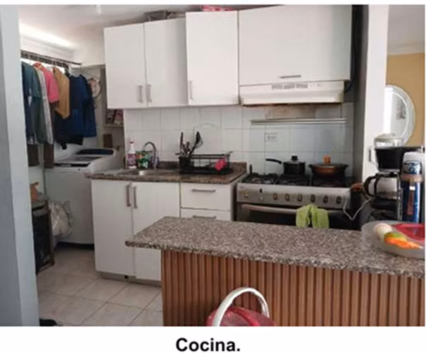 VENDO APARTAMENTO DE TRES RECAMARAS EN RIO ABAJO