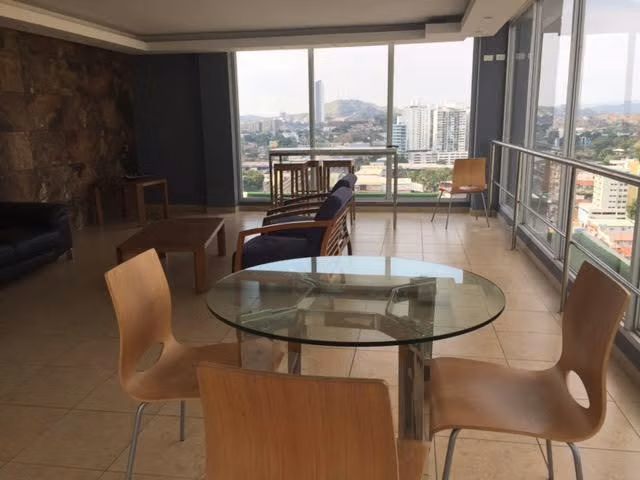 Se Vende Apartamento en Pueblo Nuevo YDU