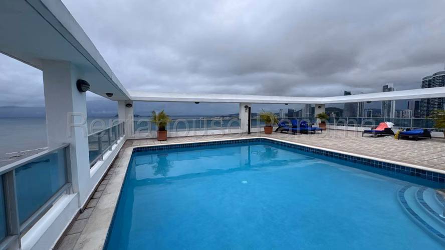 Se Vende Apartamento en Avenida Balboa YDU
