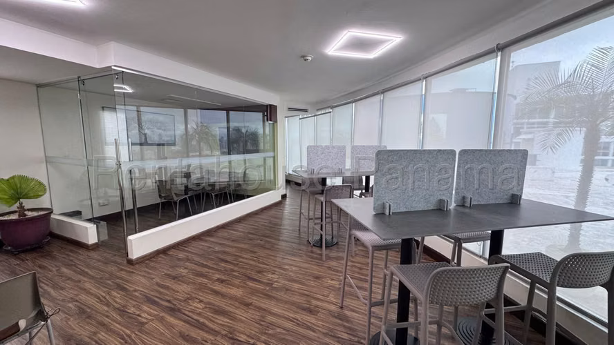 Se Vende Apartamento en Avenida Balboa YDU