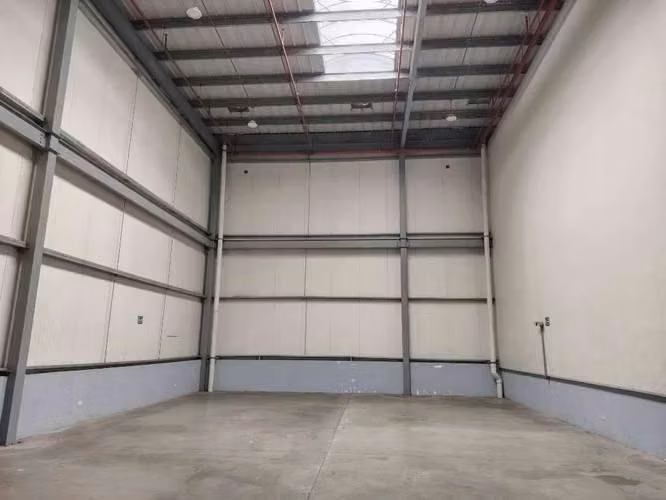 Alquiler de Ofibodega con Electricidad Trifasica