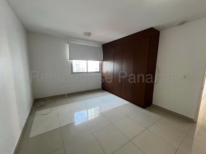 Se Vende Apartamento en El Cangrejo YDU