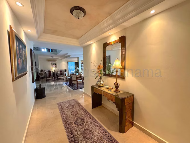 VENTA DE APARTAMENTO EN PLAZA REAL SAN FRANCISCO HQ