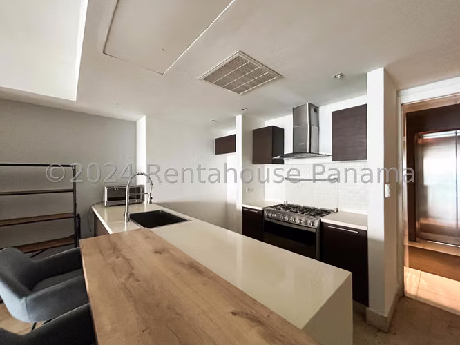 Alquiler de Apartamento en Avenida Balboa Ph Yoo and Arts KC