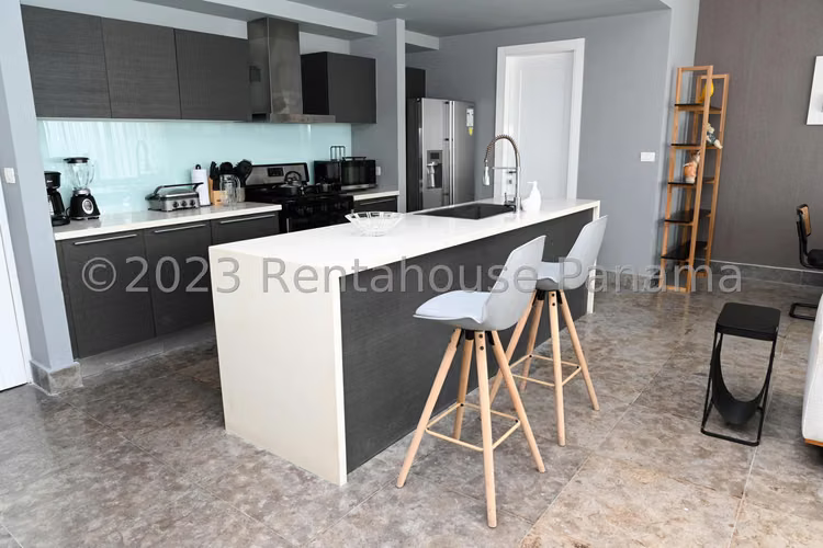 Alquiler de Apartamento en Avenida Balboa Ph Yoo and Arts KC