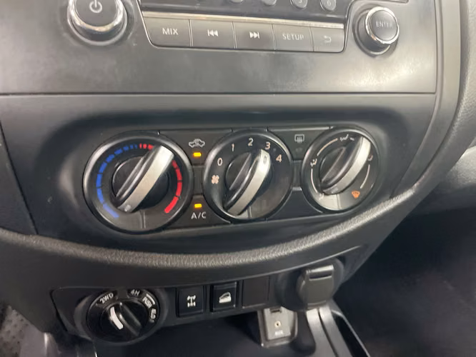 NISSAN NP300 FRONTIER - 2025 - PFNX - Automarket - Imagen 9