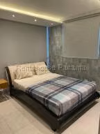 Alquiler de Apartamento con 110m2 en Obarrio PH Park City 26-8756SR