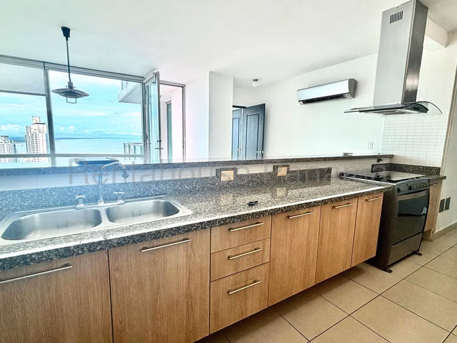 Venta de Apartamento con 188m2 en San Francisco PH Tao 26-8767SR