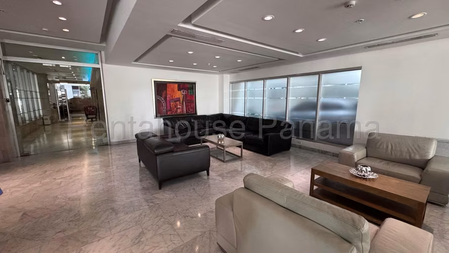 Venta de Apartamento con 100m2 en Avenida Balboa PH Grandbay Tower 26-8282SR