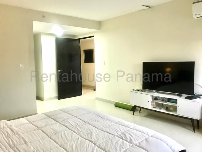 Venta de Apartamento con 102m2 en Panama Pacifico PH Midrise 26-8662SR