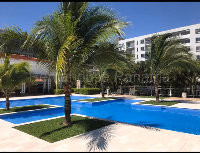 Venta de Apartamento con 102m2 en Panama Pacifico PH Midrise 26-8662SR
