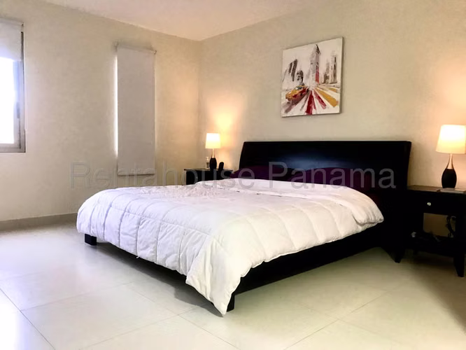 Venta de Apartamento con 102m2 en Panama Pacifico PH Midrise 26-8662SR