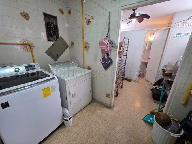 Apartamento en Venta en Marbella MPM 26-7052