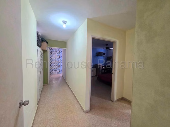 Apartamento en Venta en Marbella MPM 26-7052