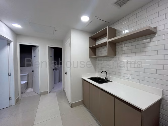 VENTA DE OFICINA EN COSTA DEL ESTE ESM