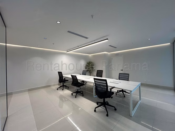 VENTA DE OFICINA EN COSTA DEL ESTE ESM