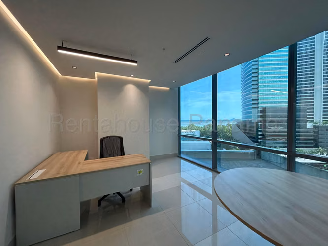 VENTA DE OFICINA EN COSTA DEL ESTE ESM