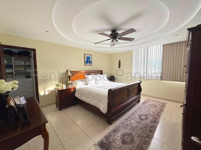 Venta de Apartamento en San Francisco Ph Plaza Real 300 Mts PD