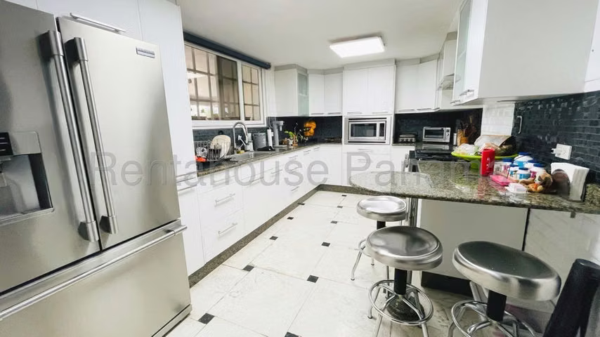 Vendo casa en Altos del Golf LF26-2885 Solo Cliente Directo