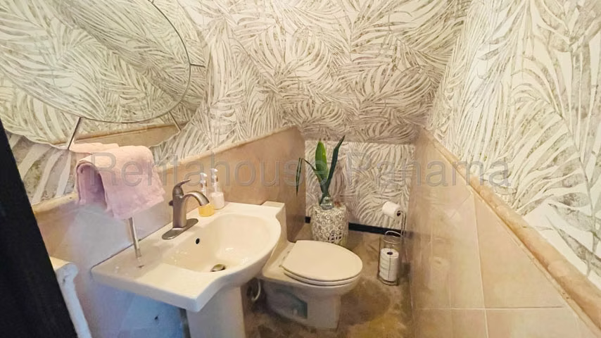 Vendo casa en Altos del Golf LF26-2885 Solo Cliente Directo