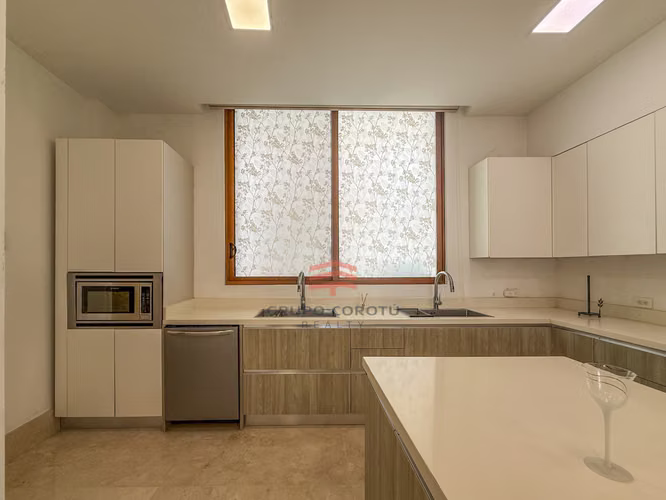 ALQUILER APARTAMENTO OCEAN REEF 350 MTS IMPECABLE