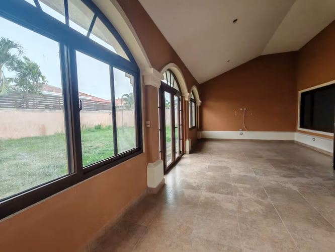 CASA EN VENTA SUNSET COAST COSTA SUR OPORTUNIDAD DE PLUSVALIA INSTANTANEA CP