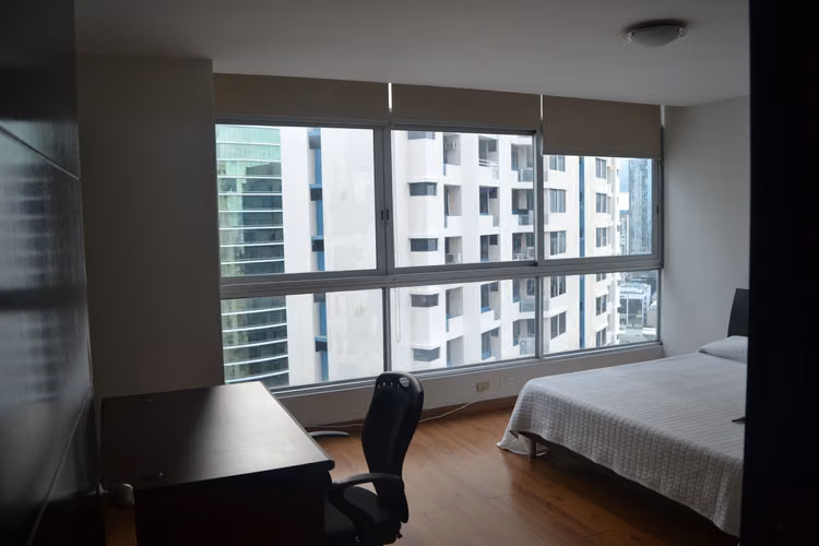$195,000 VENDO HERMOSO APARTAMENTO PH BAYFRONT 98 MTS2