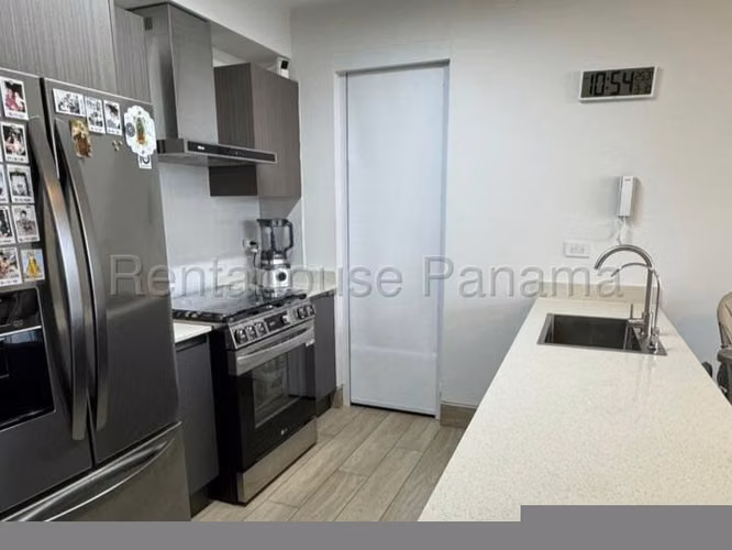 Venta de Apartamento en Hato Pintado Ph Balcony NS