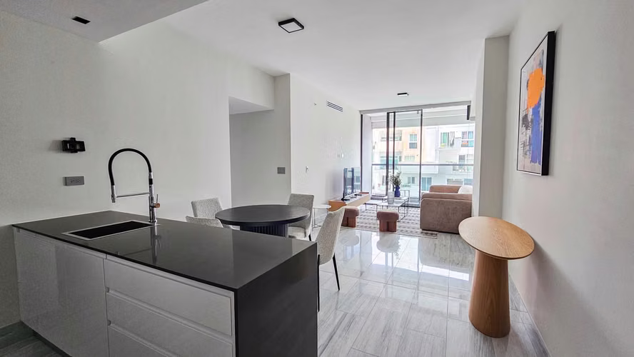 HERMOSO APARTAMENTO AMOBLADO EN NUOVO ARMANI PISO ALTO - Imagen 12