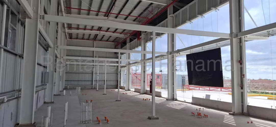 Local Comercial en Alquiler en Las Mañanitas JG
