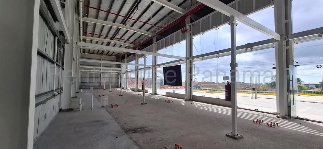 Local Comercial en Alquiler en Las Mañanitas JG