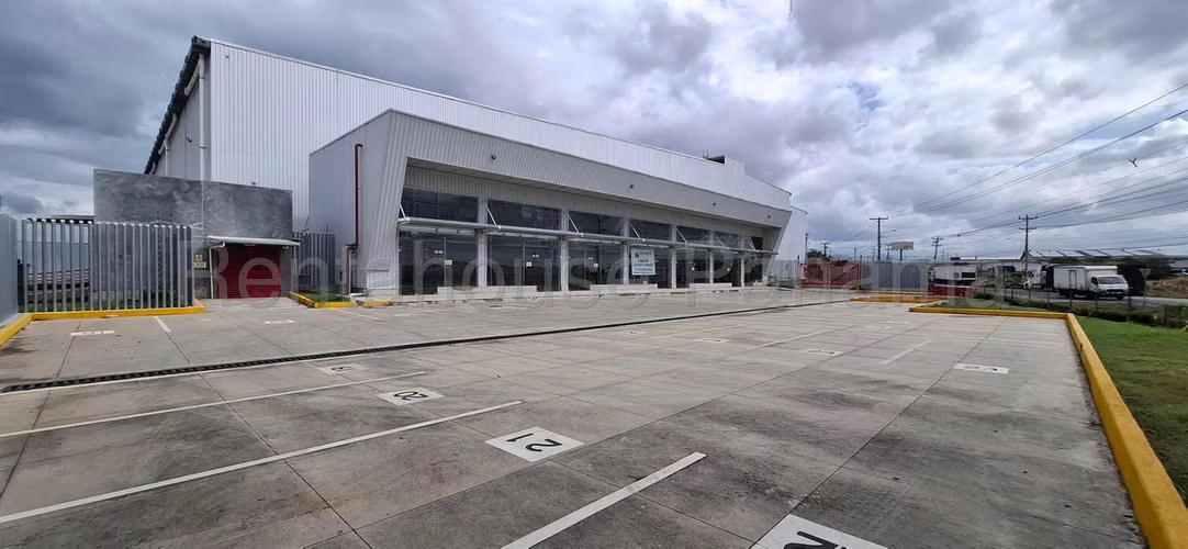 Local Comercial en Alquiler en Las Mañanitas JG