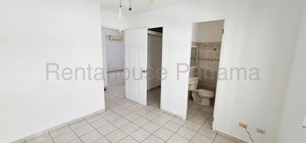 Apartamento en Venta en Condado del Rey  JG