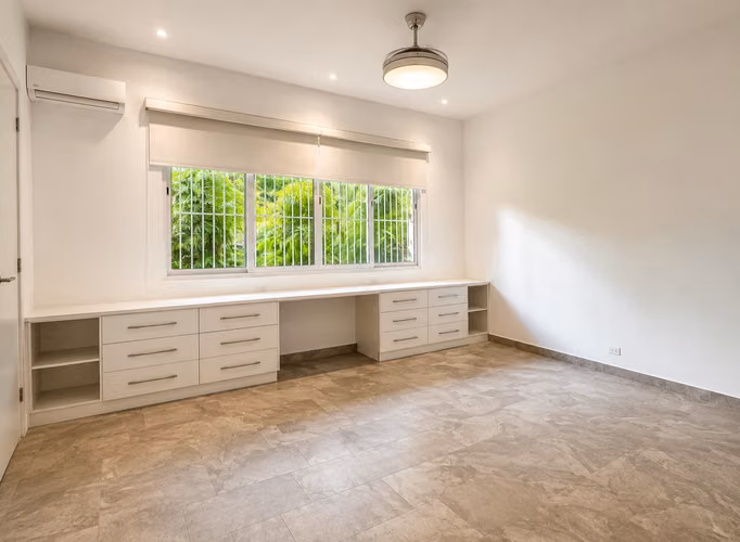 Exclusiva Residencia en Altos del Golf | Piscina, Jardines y 2,513 m²