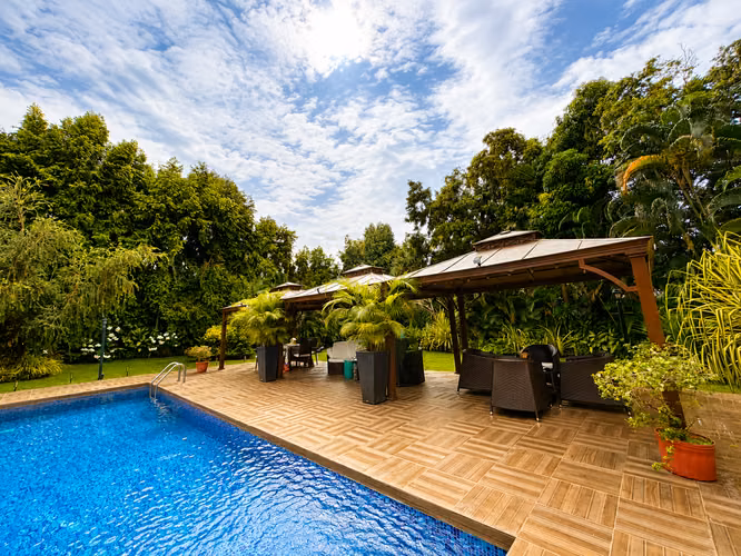 Exclusiva Residencia en Altos del Golf | Piscina, Jardines y 2,513 m²