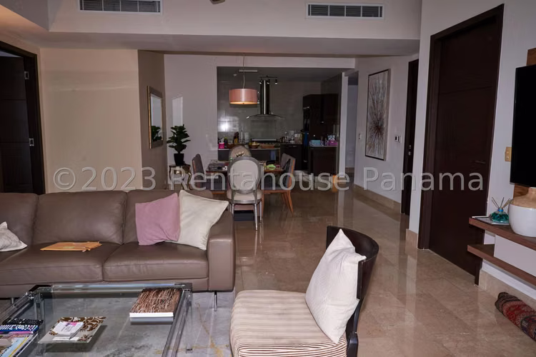 Se Vende Apartamento en Punta Pacifica LA26-8794