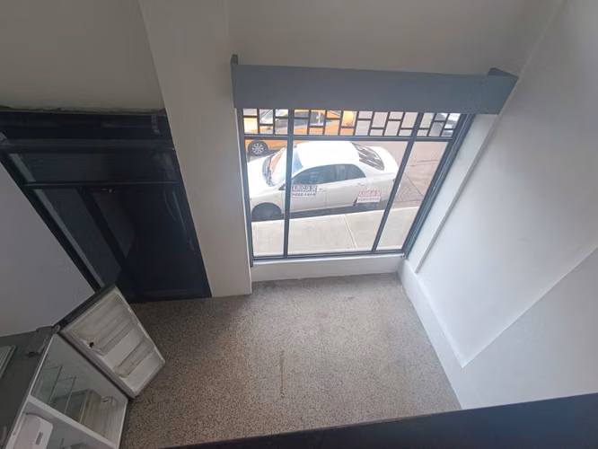 ALQUILER LOCAL COMERCIAL EN CASCO ANTIGUO EXCELENTE UBICACION LT