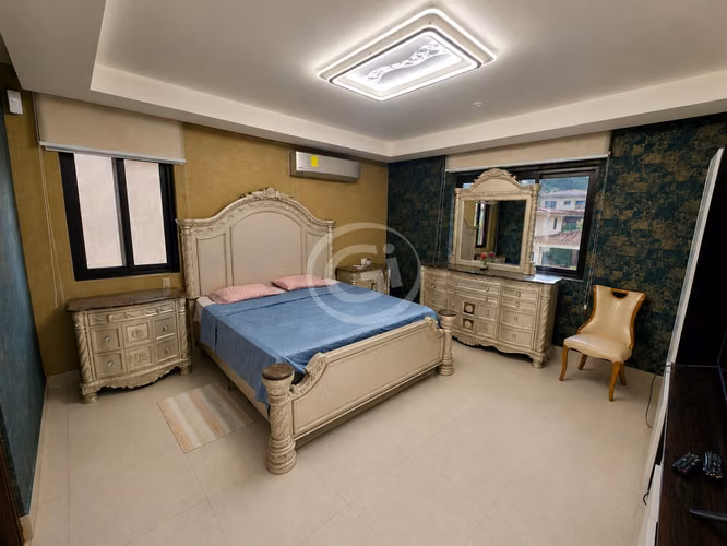 Venta Casa 4 Habitaciones Amoblada Embassy Club Clayton - Imagen 12
