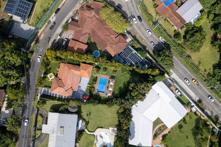 Venta de Elegante Casa Completamente Remodelada 650m2 en Altos del Golf con Terreno de 2,520m2