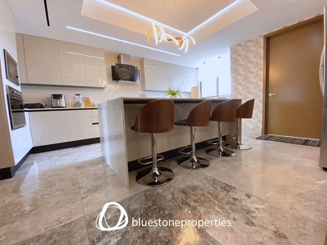 Santa Maria – Vista Al Golf y Mar– 322 m² – 1,050,000