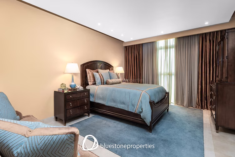 Altos del Golf – Frente al Parque – 622 mts2 – 1,190,000