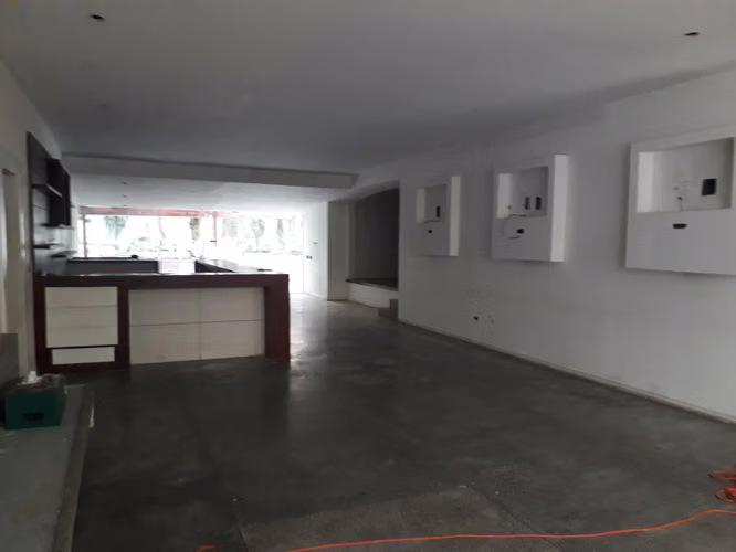 LGU-Venta de local comercial en El Cangrejo.