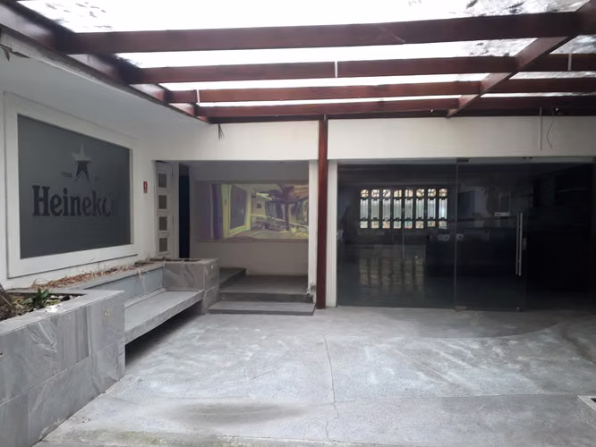 LGU-Venta de local comercial en El Cangrejo.