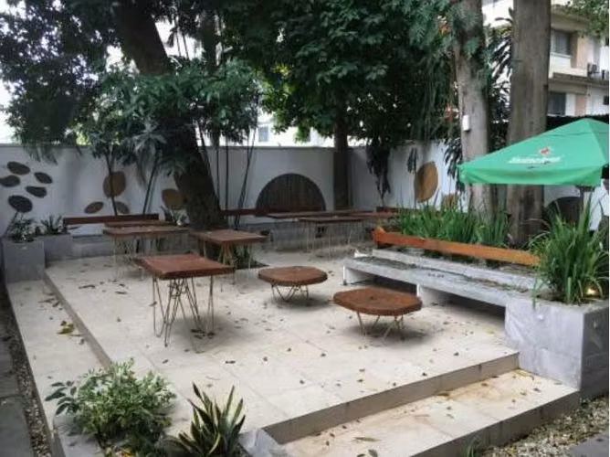 LGU-Sale of commercial premises in El Crajo.