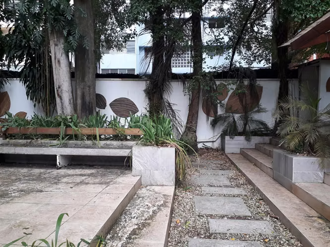 LGU-Venta de local comercial en El Cangrejo.