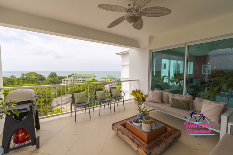 Apartamento con Vista al Mar y a las Montañas en Bijao Beach Club & Residences