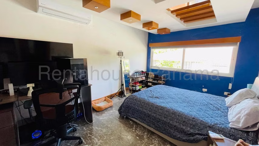 Vendo casa en Altos del Golf LF26-7118 Solo Cliente Directo