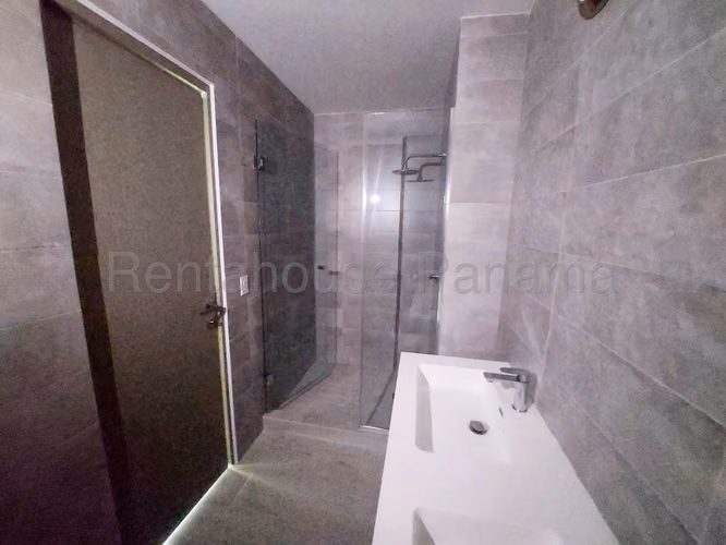 ALQUILER DE APARTAMENTO EN URBANA OBARRIO HQ