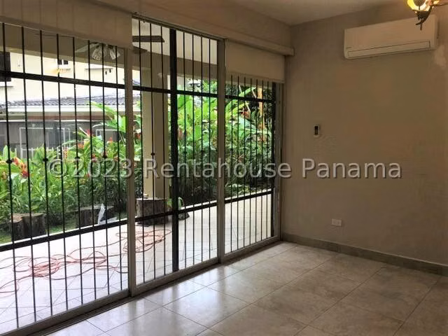 ALQUILER DE CASA EN EMBASSY GARDENS A-61 CLAYTON HQ