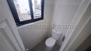 Alquiler de Local Comercial con 205m2 en Bella Vista PH Plaza Elga 26-8517SR